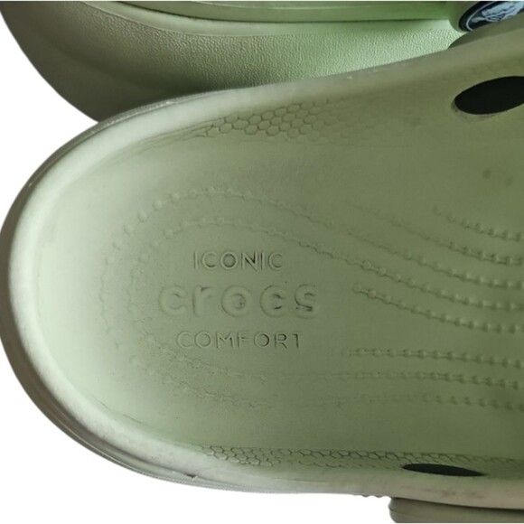Crocs Classic Platform Clogs Lime Green Sz 10 Outdoor Beach Summer Festival - Picture 9 of 13